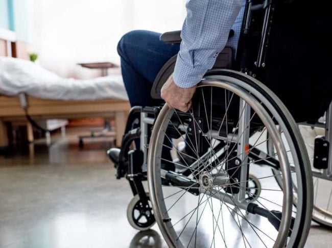 מטופל עם שיתוק